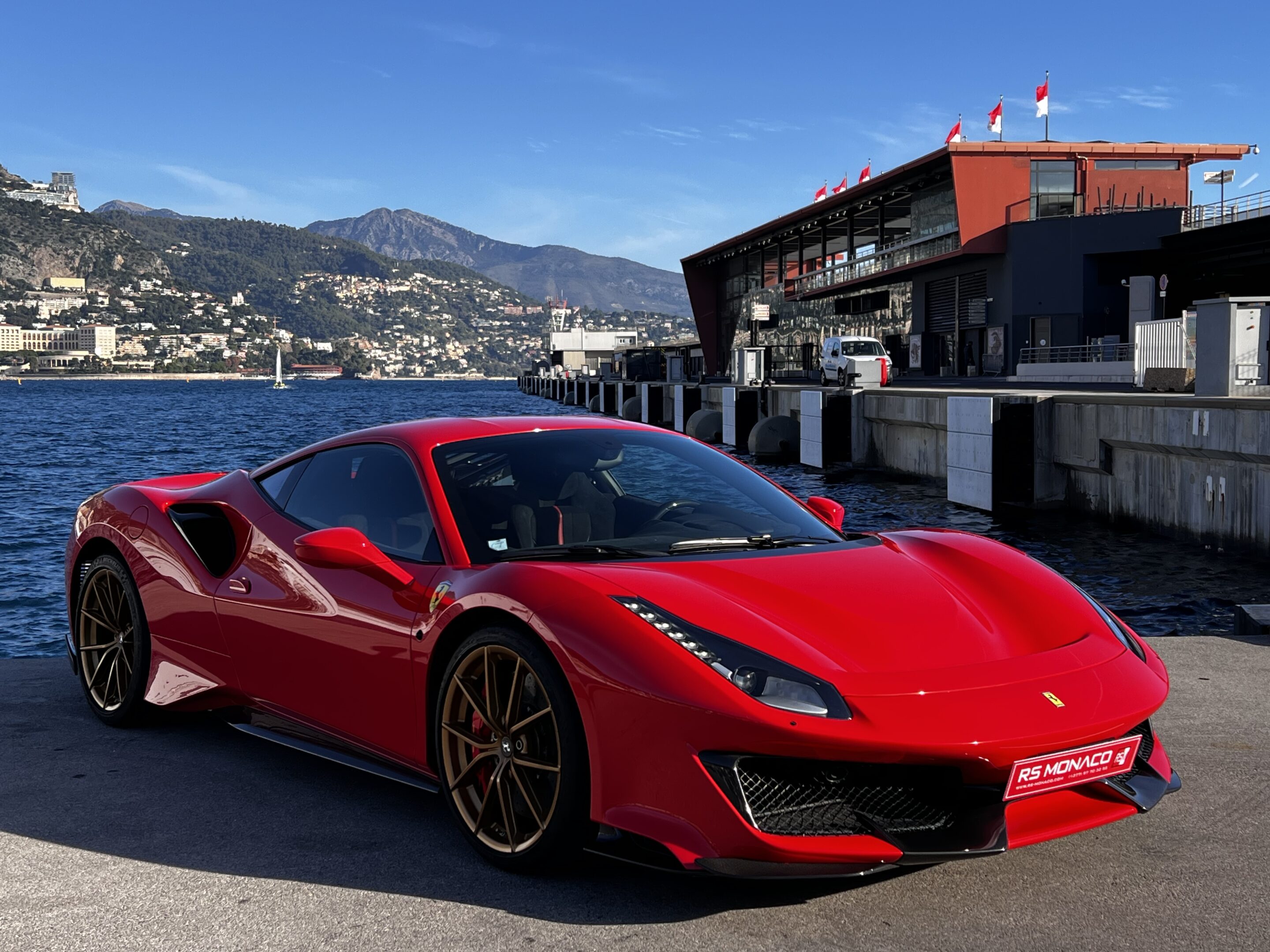 Ferrari  488 